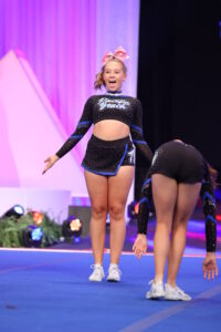 performance cheerleading 3