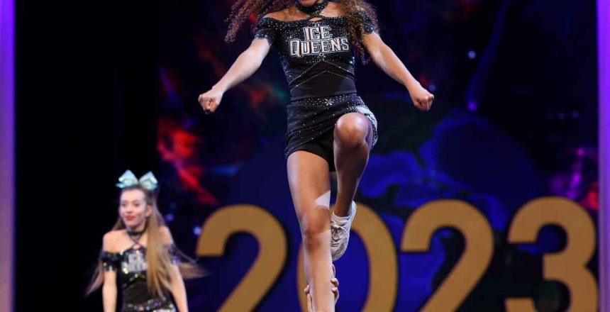 cheer and tumbling classes